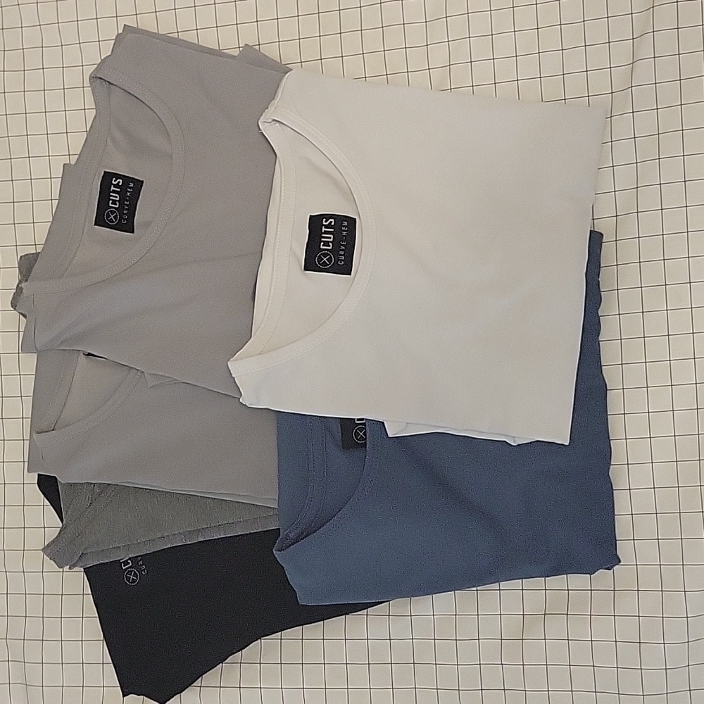 Cuts Curved Hem Tee